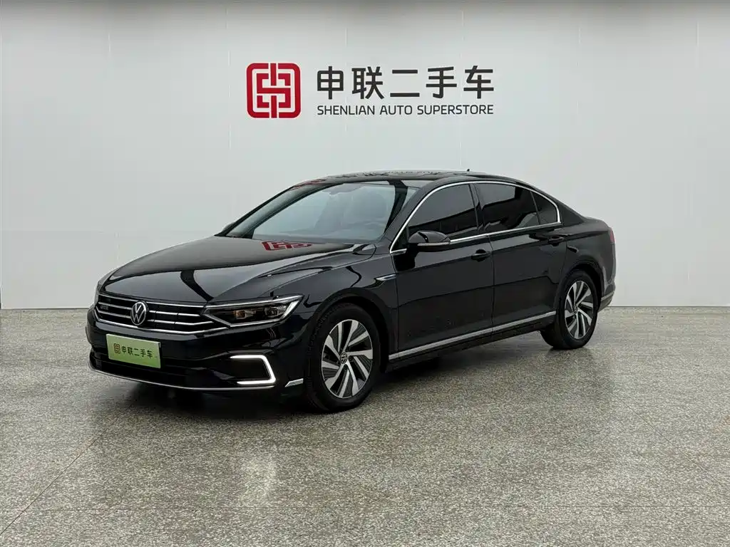 VOLKSWAGEN MAGOTAN GTE PLUG IN HYBRID