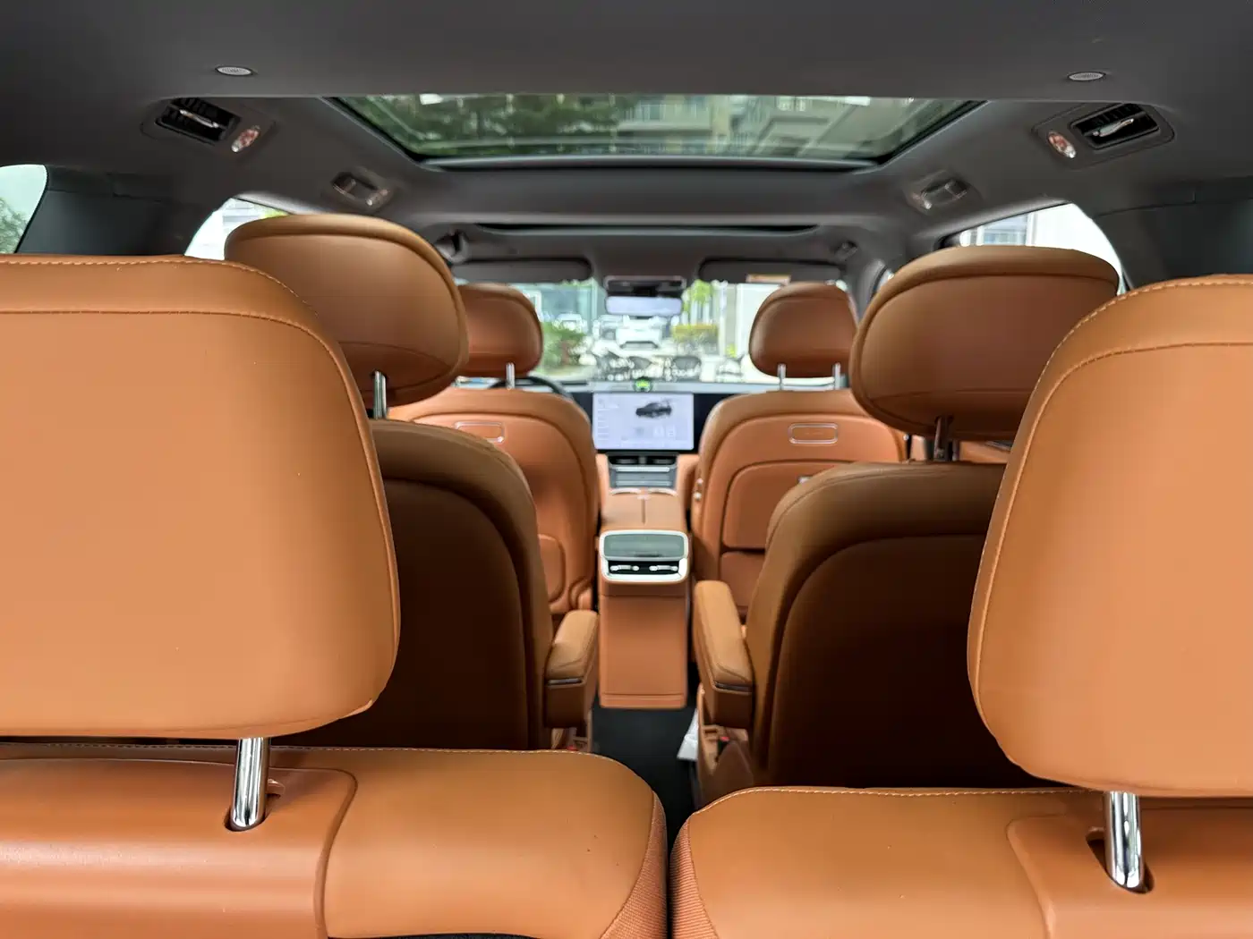 AITO Wenjie AITO M8 2025 Model Extended Range Max+ Edition 53.4kWh 6-Seater фото 22