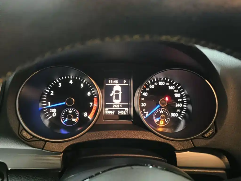 Volkswagen Golf (Import) 2014 2011 2.0TSI R