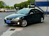 Фото 1 - Lexus IS