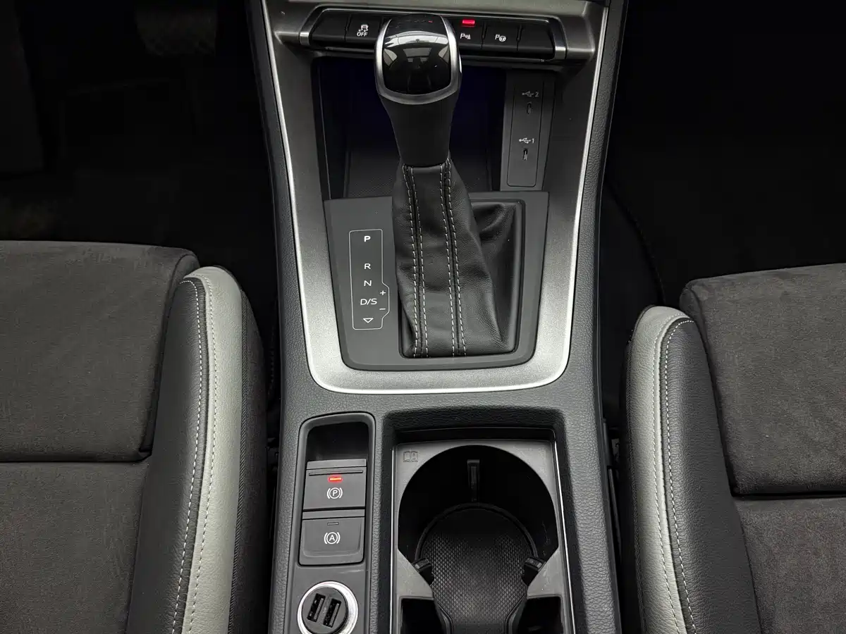 Audi Q3 2022 35 TFSI Fashion Dynamic фото 15