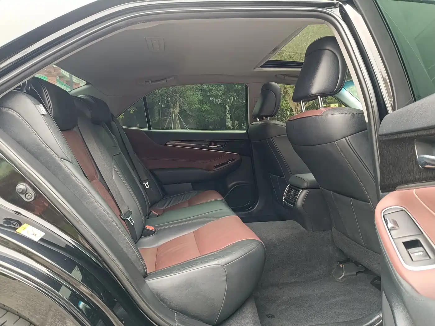 Toyota Crown 2018 2.0T Sport Edition фото 7