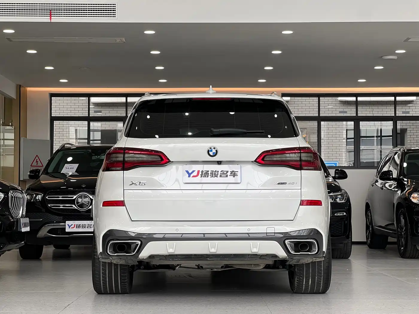 BMW X5 (Import) 2019 xDrive40i M Sport Package фото 4