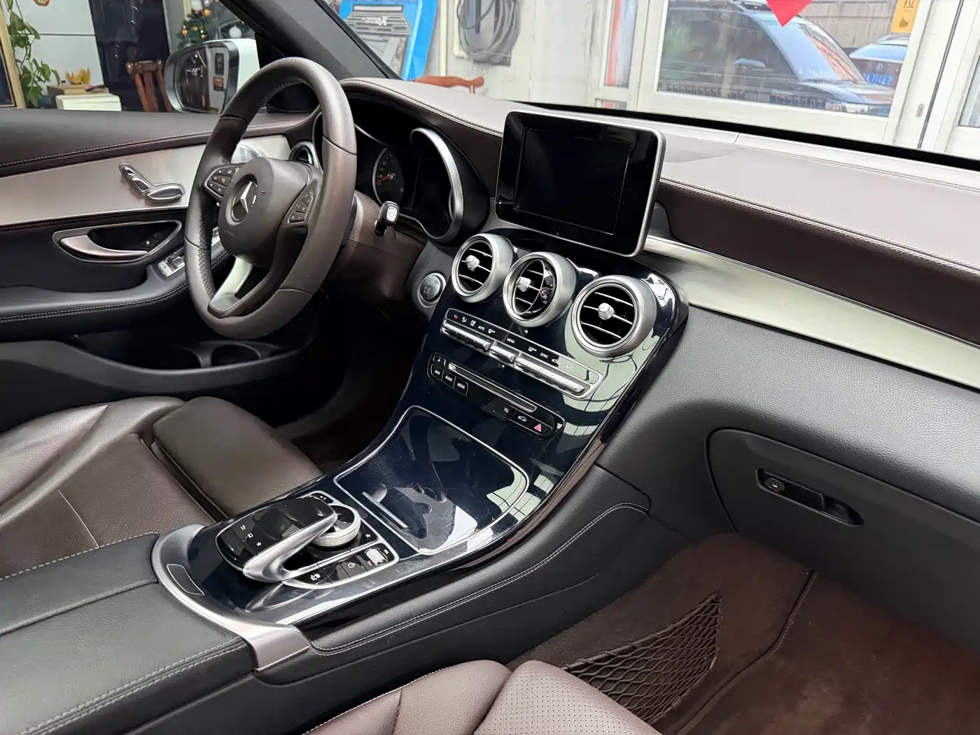 Mercedes-Benz GLC 2016 GLC 200 4MATIC фото 35