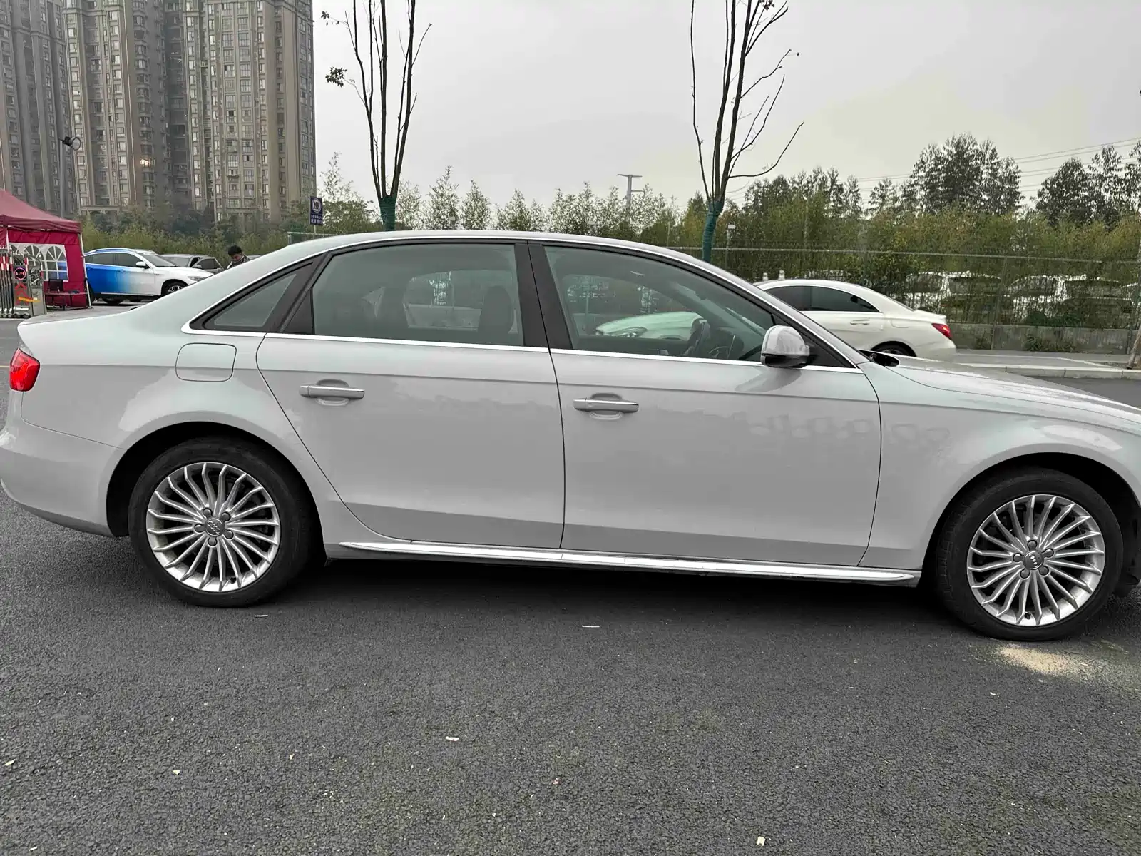 Фото 4 - Audi A4L