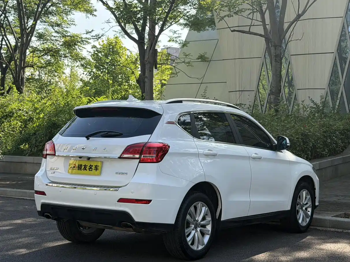 Фото 4 - Haval H2