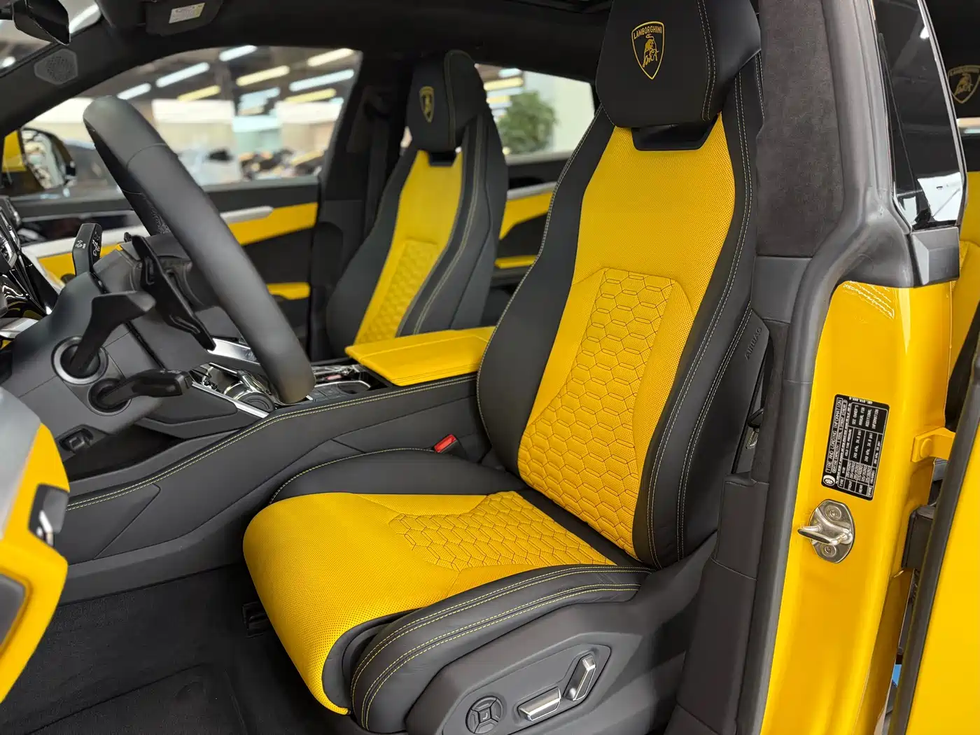 Lamborghini Urus 2021 4.0T V8 фото 10