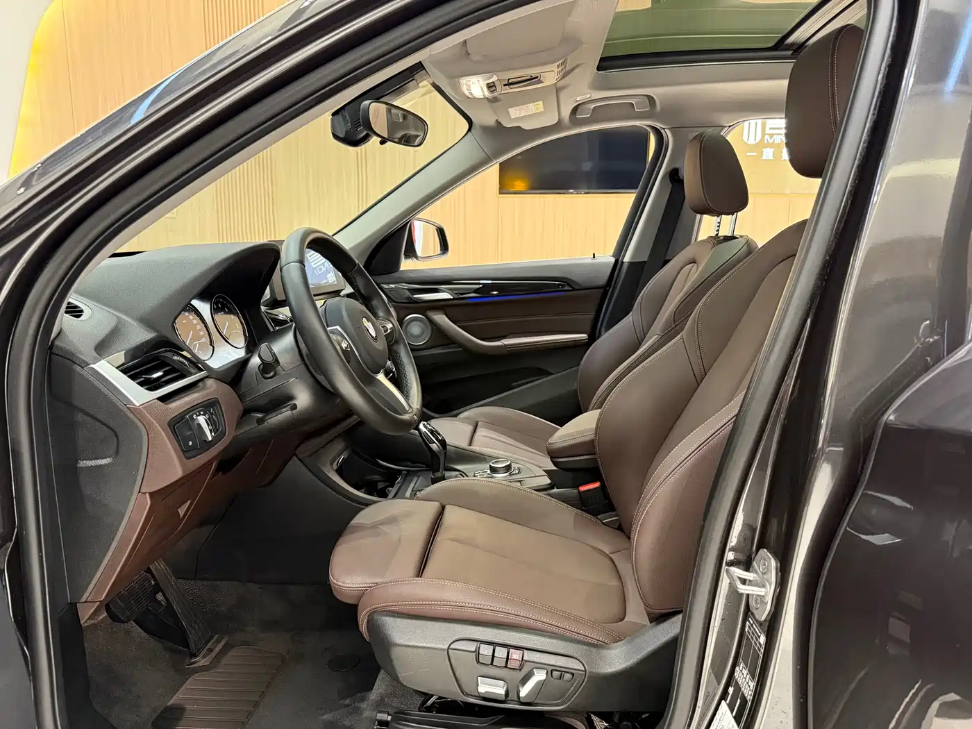 BMW X1 2022 sDrive25Li Leading фото 8
