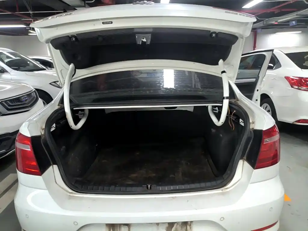 Photo 19 - Volkswagen Bora