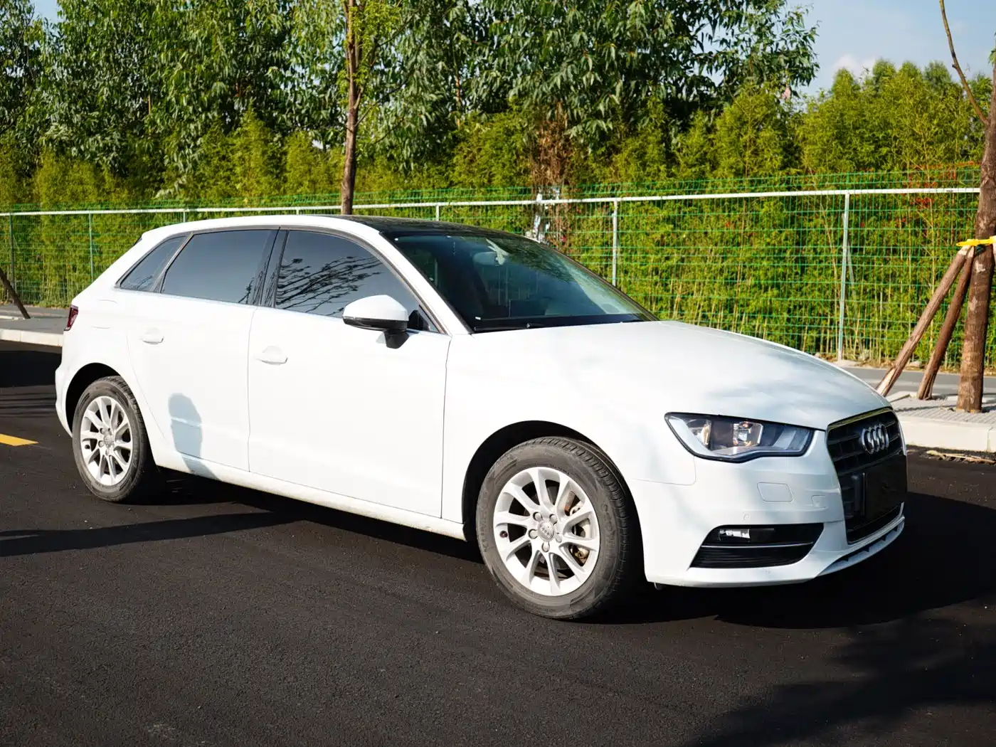 Audi A3 2014 Sportback 35 TFSI Automatic Progressive фото 3