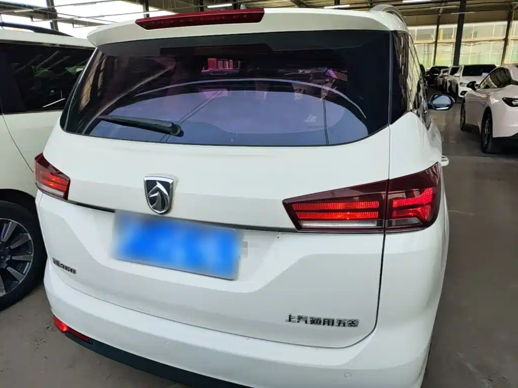 Photo 6 - Baojun 360