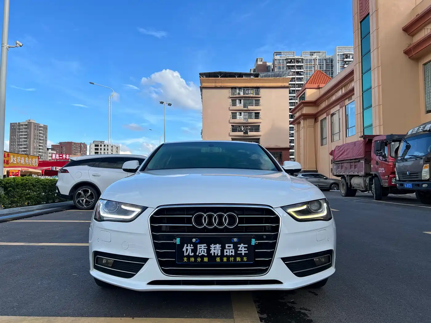 Фото 2 - Audi A4L
