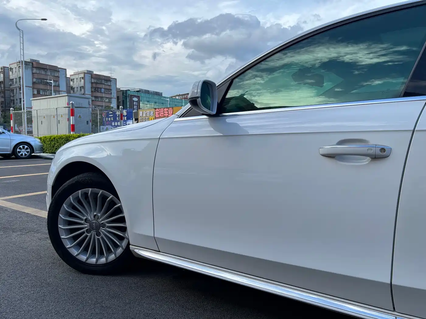 Фото 7 - Audi A4L