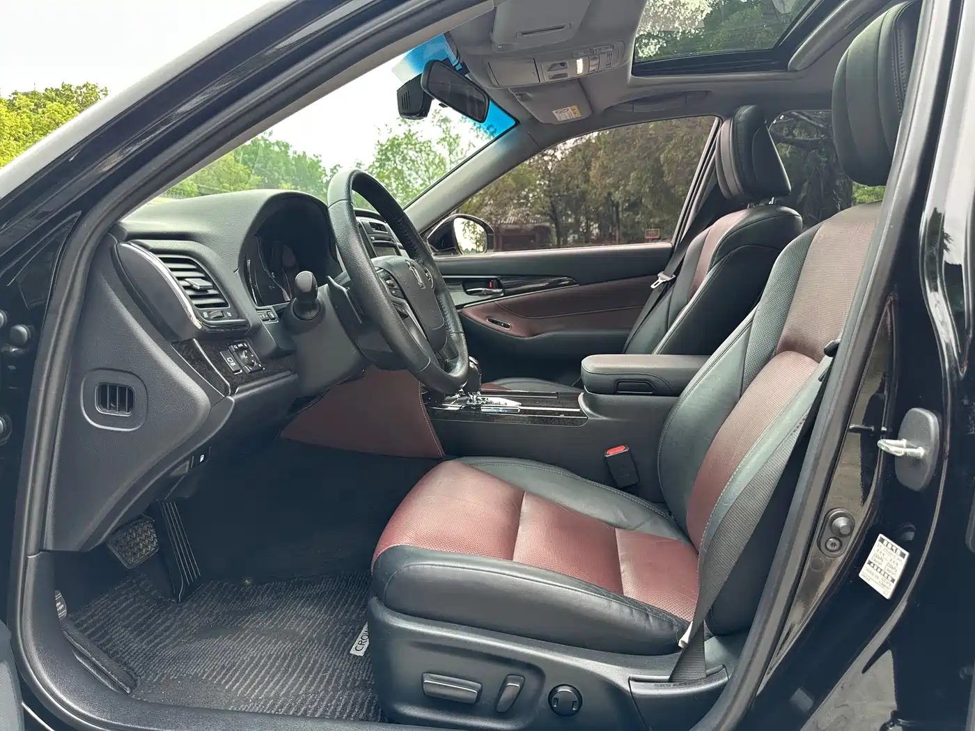 Toyota Crown 2018 2.0T Sport Edition фото 5