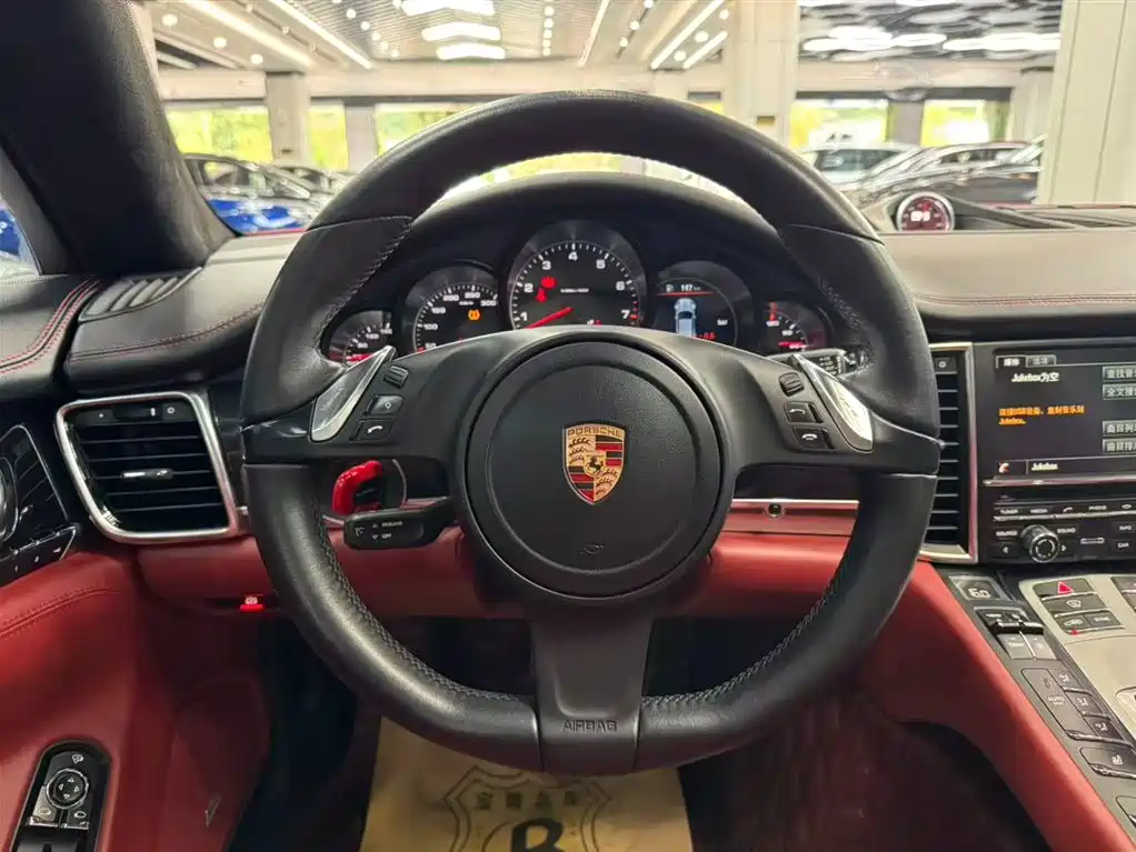 Porsche Panamera 2014 Panamera 3.0T фото 6