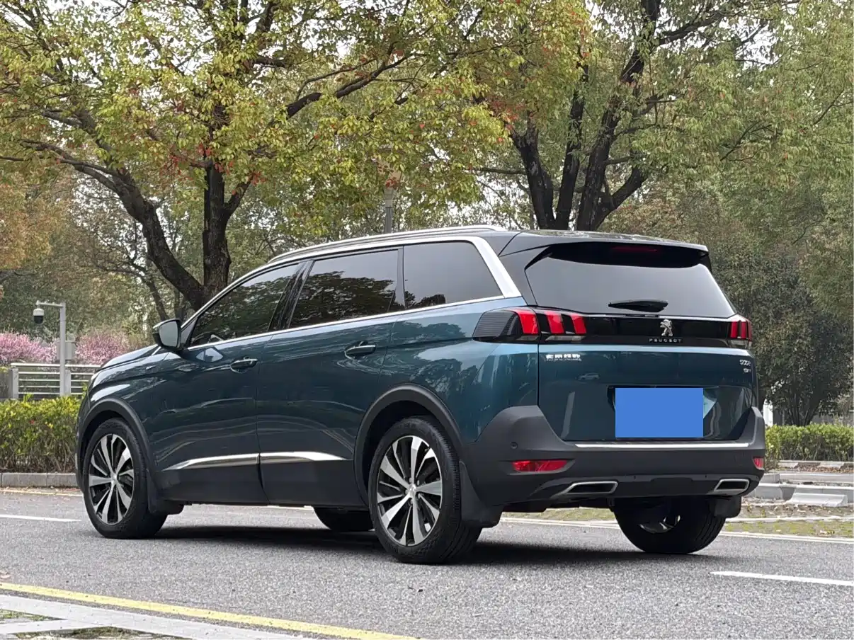 Peugeot 5008 2017 380THP 7-Seater Luxury GT Edition фото 5