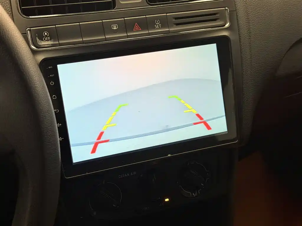 Volkswagen Polo 2018 1.5L Auto Safe Drive фото 24