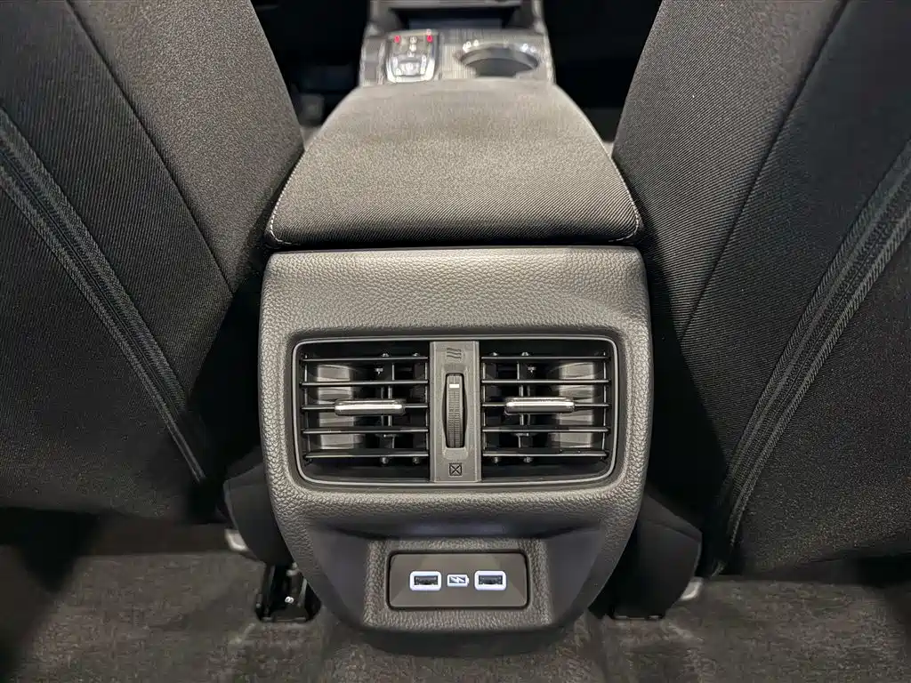 Honda Integra 2024 2023 2.0L e:HEV Sharp Tech Edition
