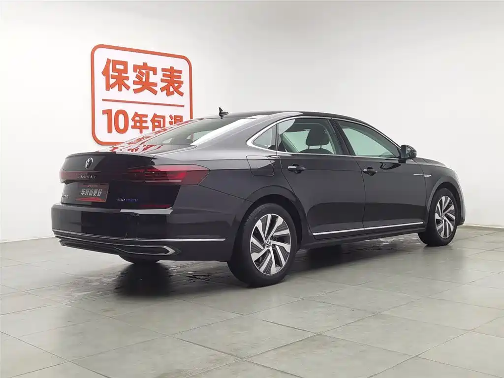 VOLKSWAGEN PASSAT NEW ENERGY