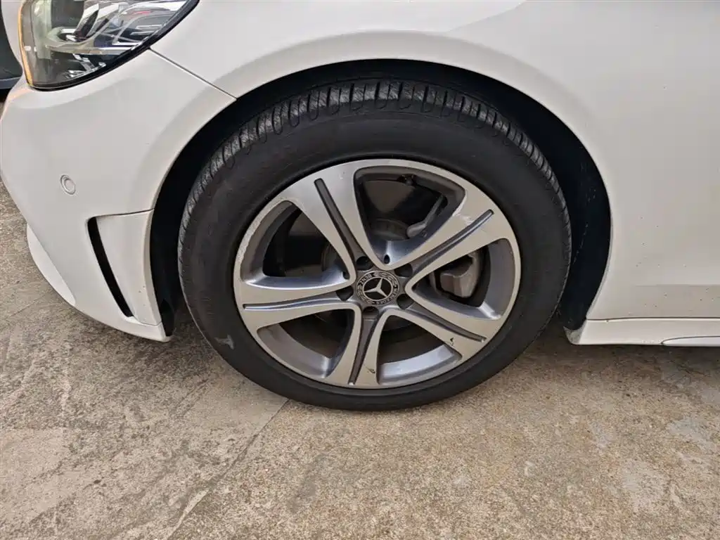Mercedes-Benz C-Class 2020 Facelift C 260 L Sport фото 23