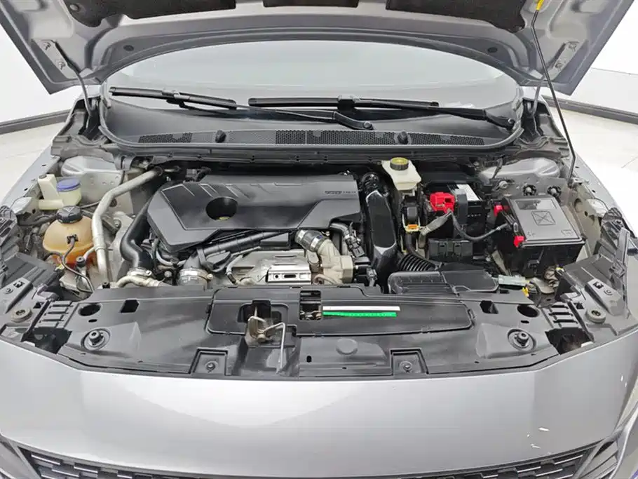 Peugeot 408 2022 1.6T Progressive Edition фото 10
