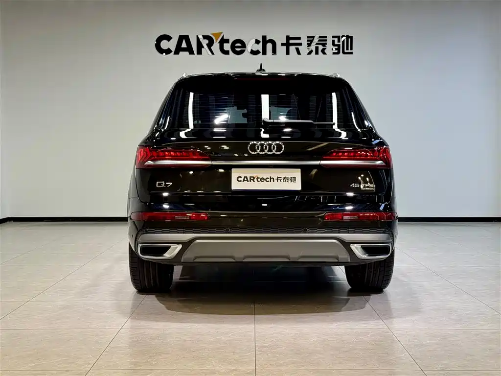 Audi Q7 2023 45 TFSI quattro S line Sport фото 5