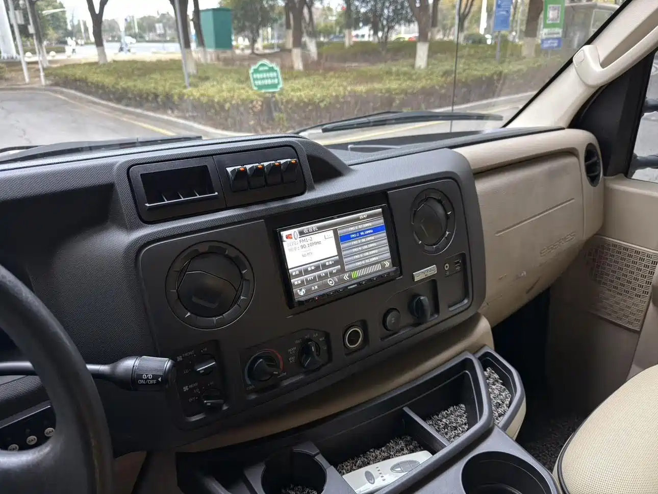 Ford E350 2012 2011 5.4L Standard Yacht Edition