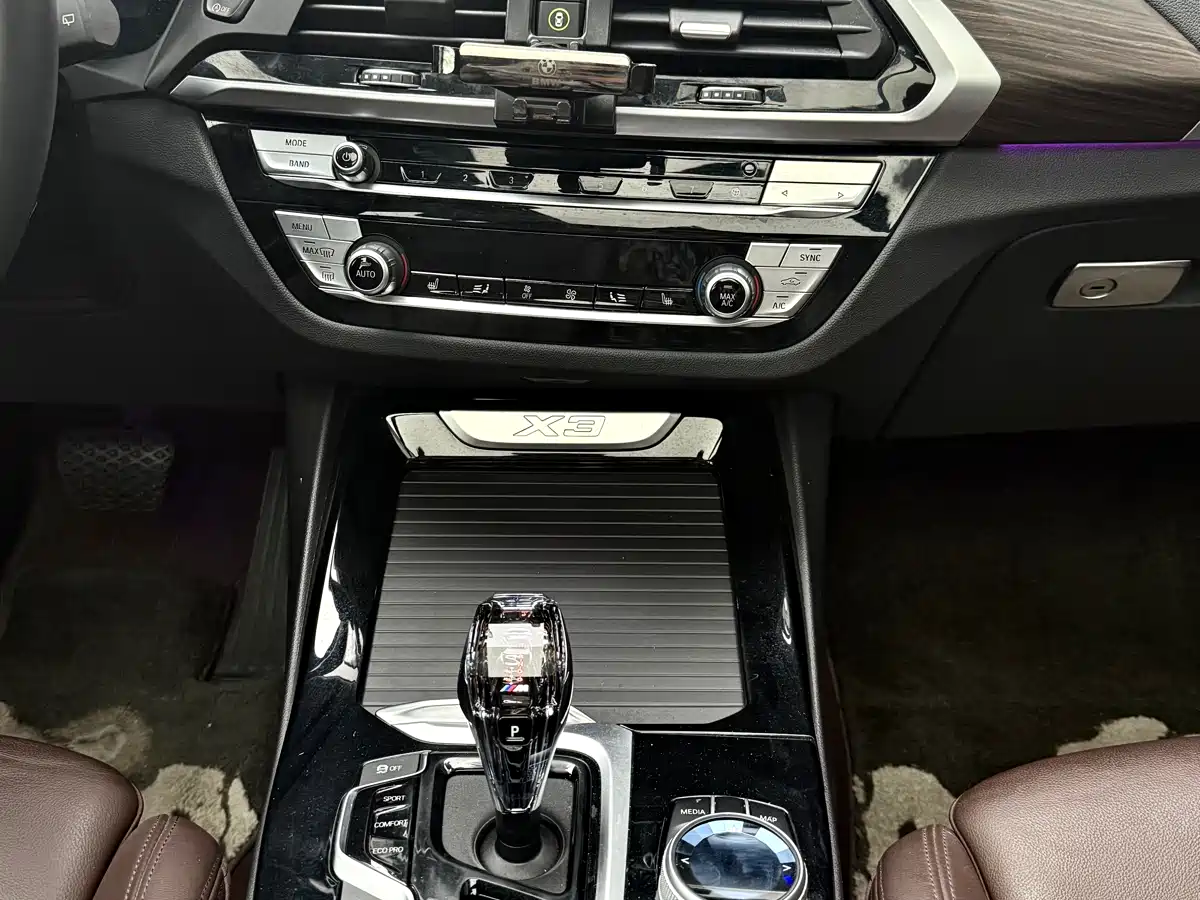 BMW X3 2021 xDrive25i Luxury Package фото 11