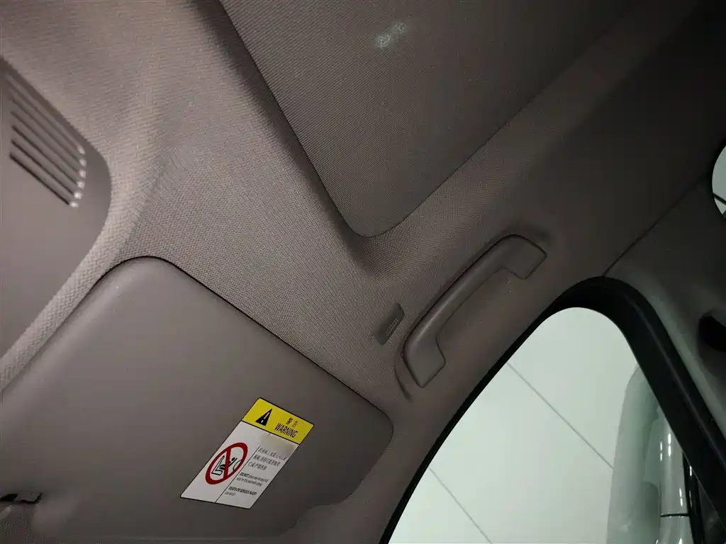 BMW X1 2019 sDrive18Li Premium Model фото 11