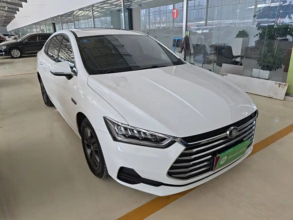 Фото 4 - BYD Qin Pro