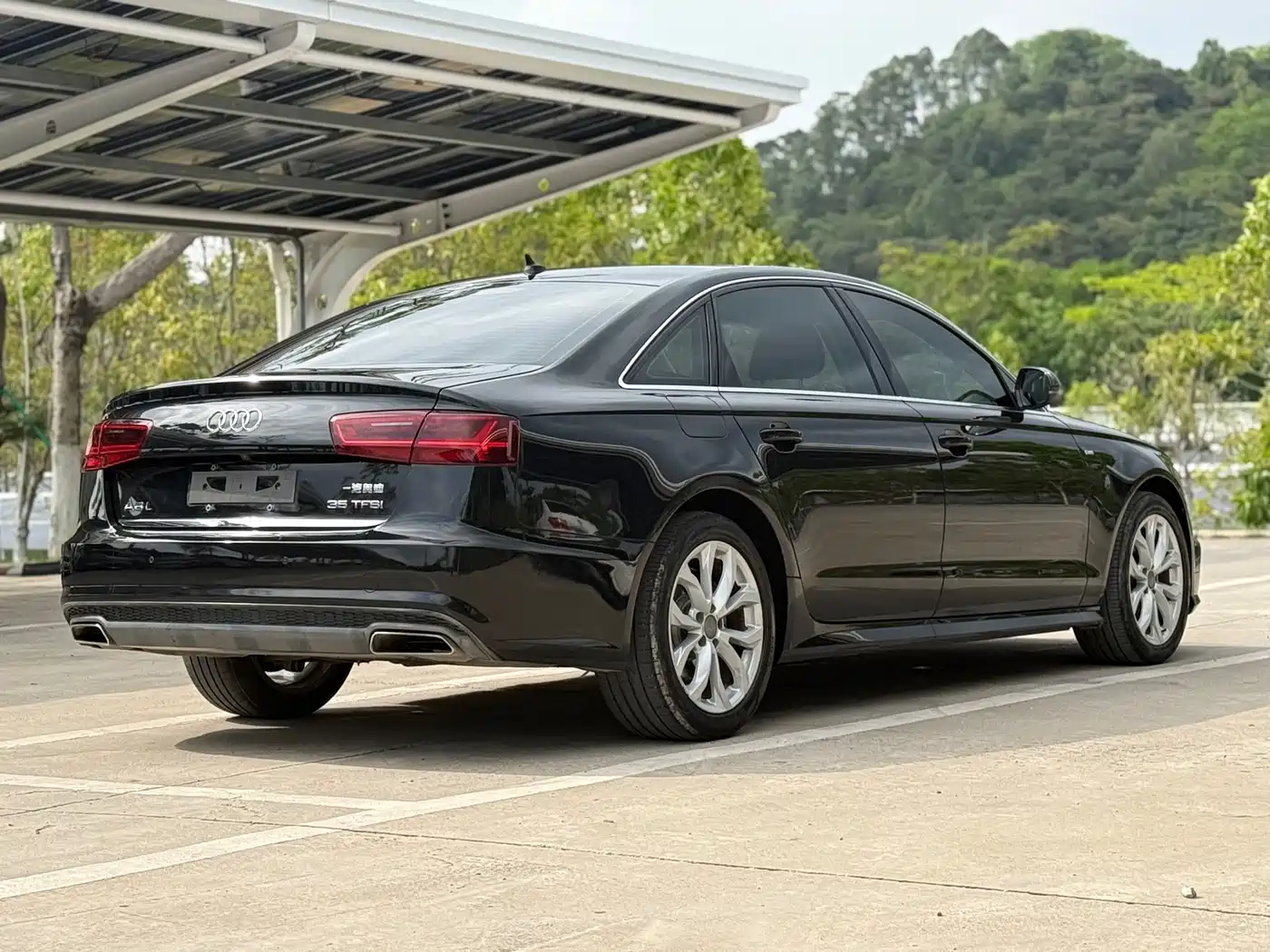 Audi A6L 2018 30th Anniversary 35 TFSI Fashion фото 12