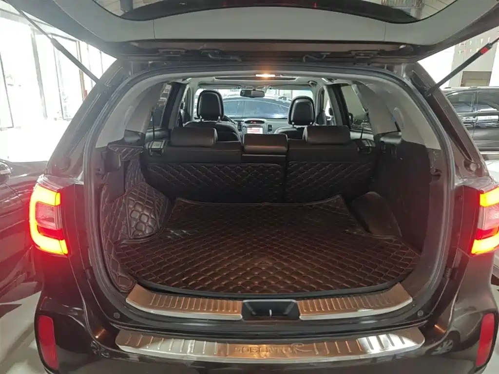 Kia Sorento 2015 2013 2.4L 5-seat Gasoline Luxury Edition