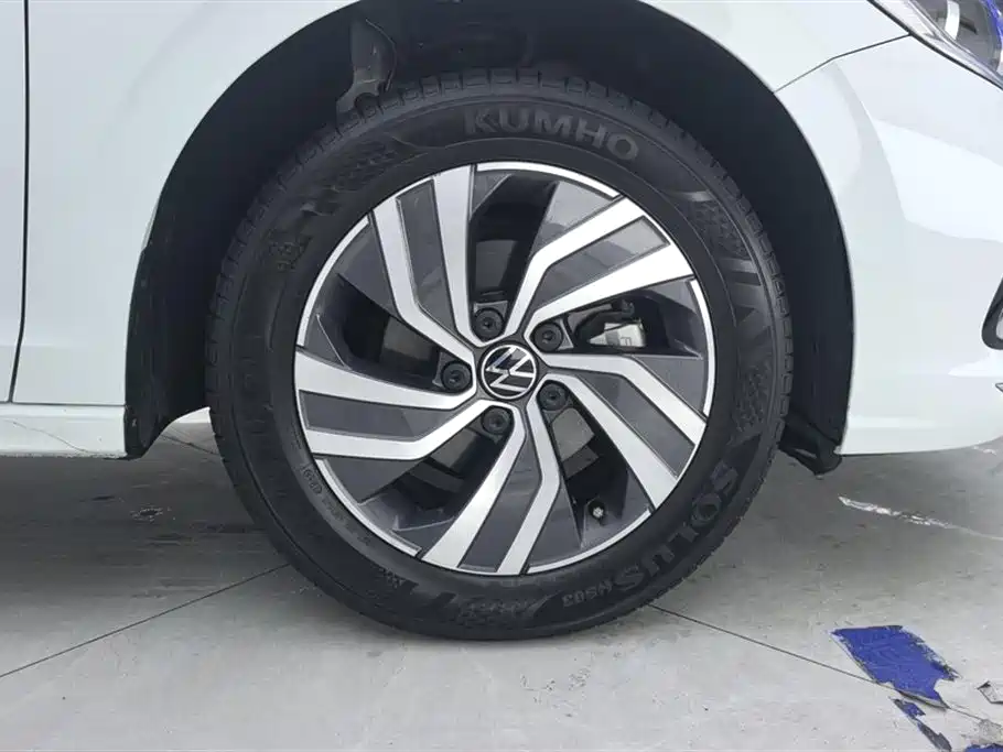 Volkswagen Bora 2023 200TSI DSG Yuexing Edition фото 6
