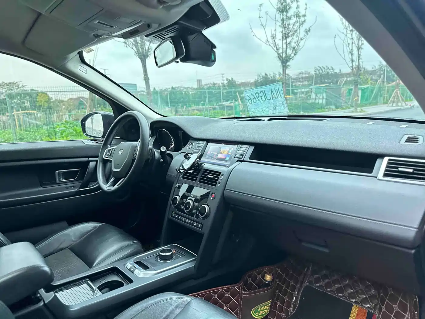 Land Rover Discovery Sport 2017 2.0T PURE фото 16