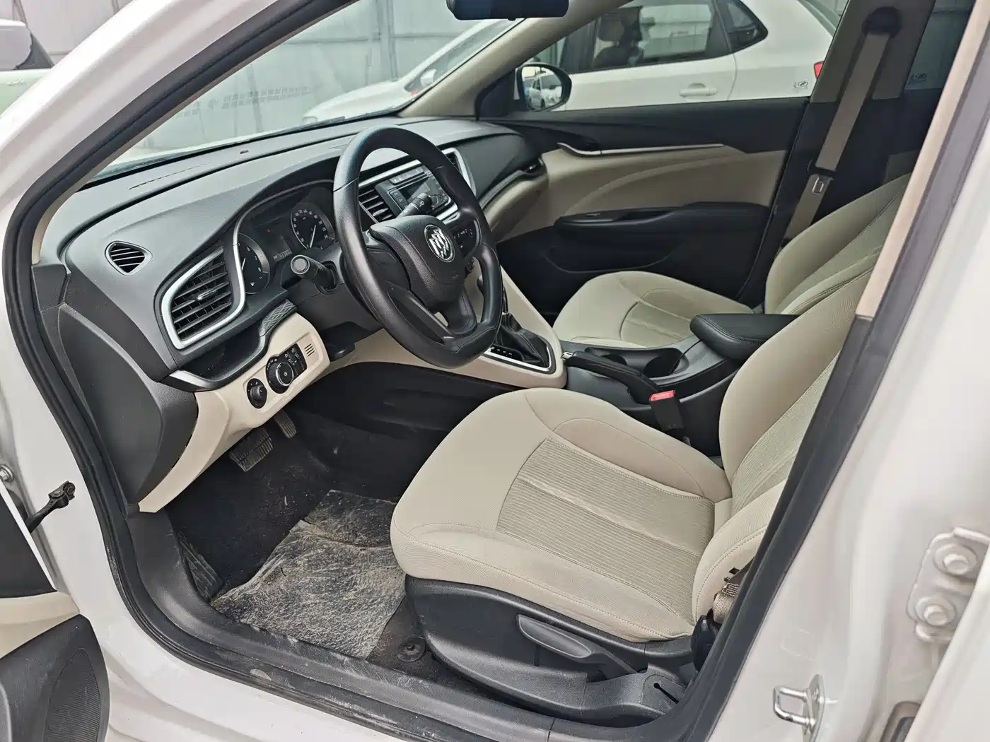 Buick Excelle 2018 15T DCT Progressive (China V) фото 7