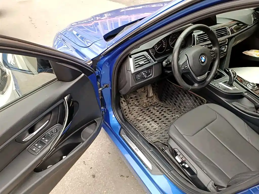 BMW 3 Series 2017 320Li M Sport фото 16