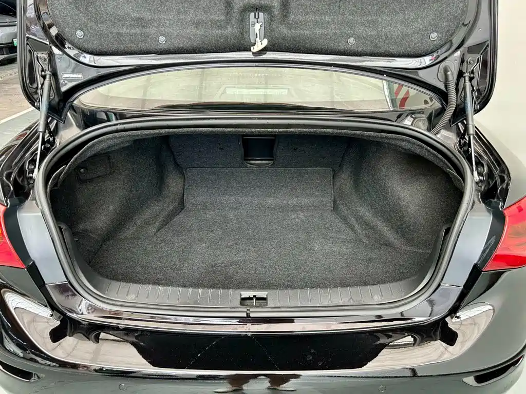 Infiniti Q50L 2017 2016 Model 2.0T Comfort Edition