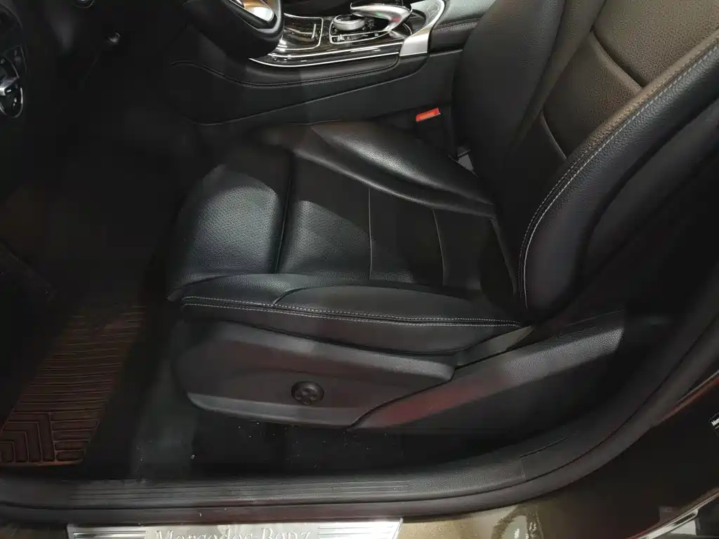 Mercedes-Benz GLC 2016 2016 GLC 260 4MATIC Luxury