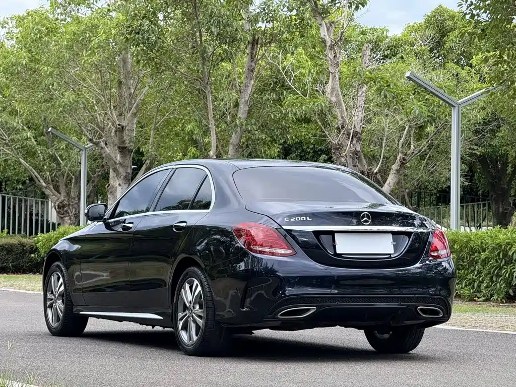 Фото 4 - Mercedes-Benz C-Class
