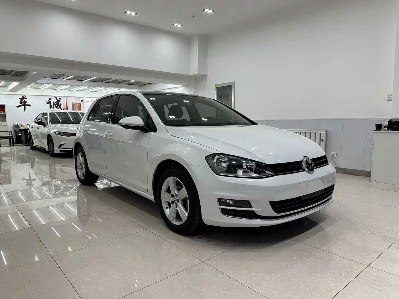 Volkswagen Golf 2016 230TSI Automatic Comfort фото 11