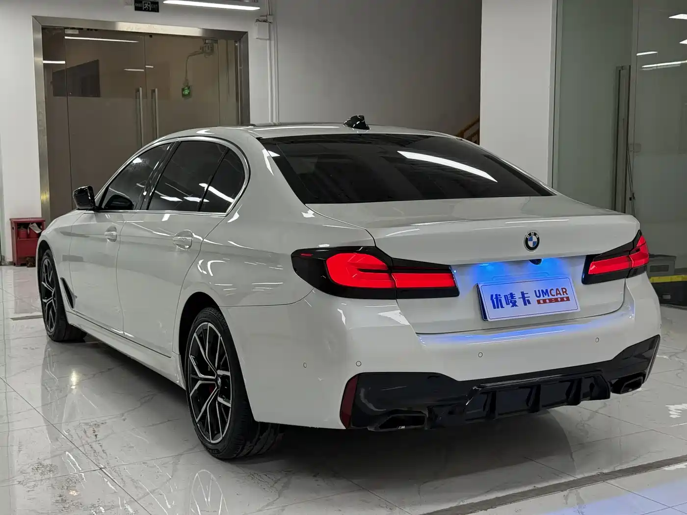 BMW 5 SERIES