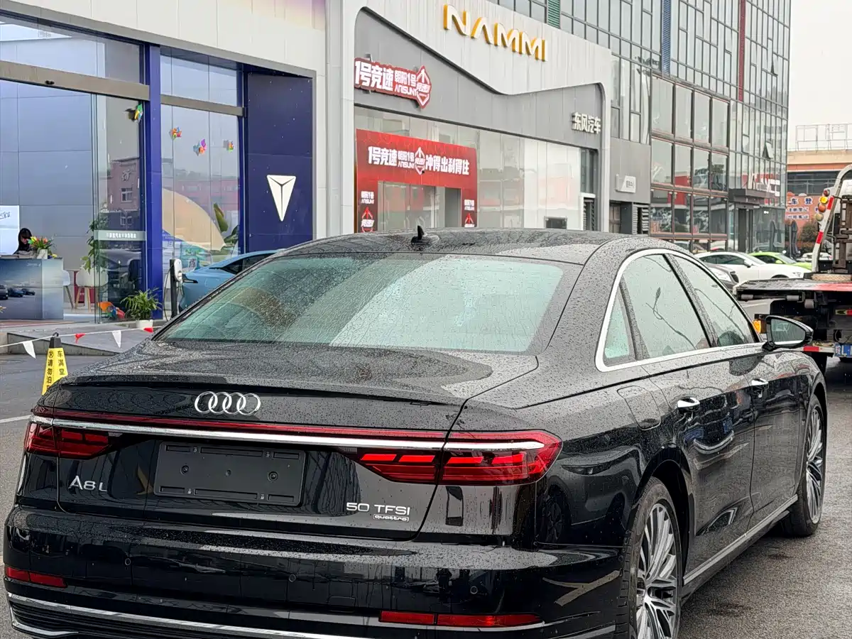 Audi A8 2025 A8L 50 TFSI quattro Exclusive Selection фото 6