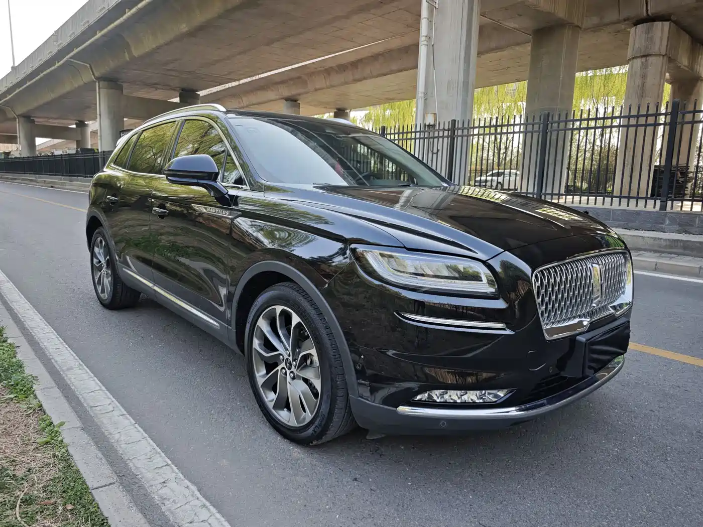 LINCOLN NAVIGATOR