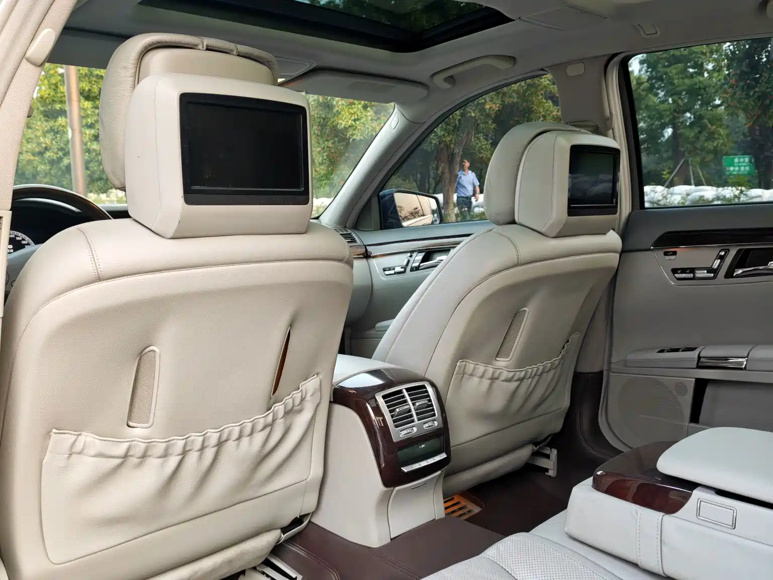 Фото 5 - Mercedes-Benz S-Class