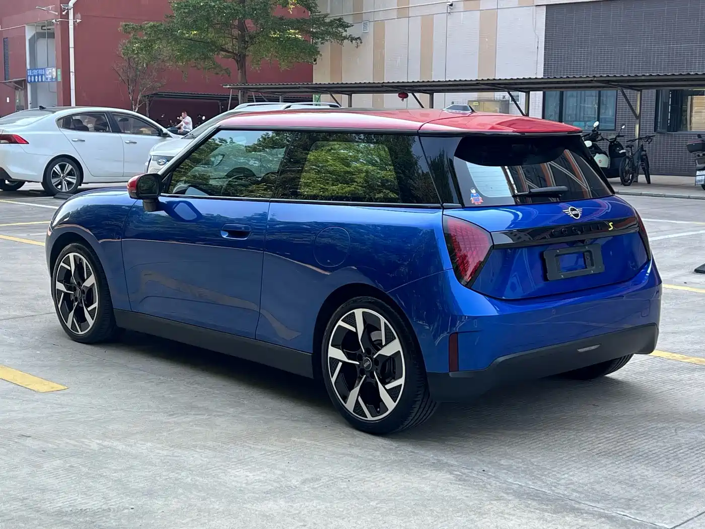 MINI Electric MINI COOPER 2025 2024 452km COOPER SE Artist