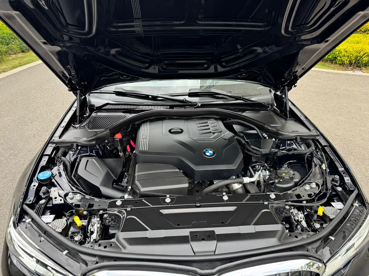 BMW 3 Series 2022 320Li M Sport Package фото 32
