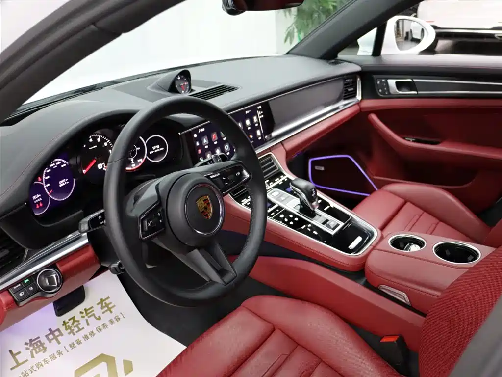  PANAMERA