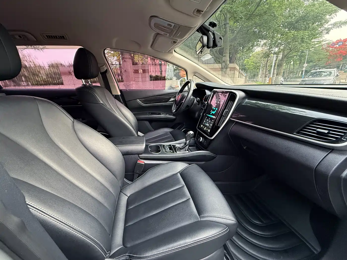 BYD Song MAX 2018 1.5T Auto Smart Connected Premium 7-Seater фото 15