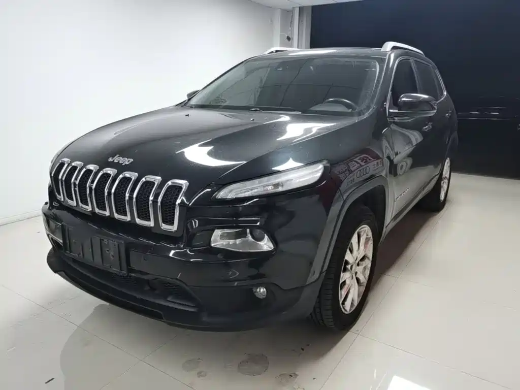 Jeep Cherokee (Import) 2014 — пригон из Китая
