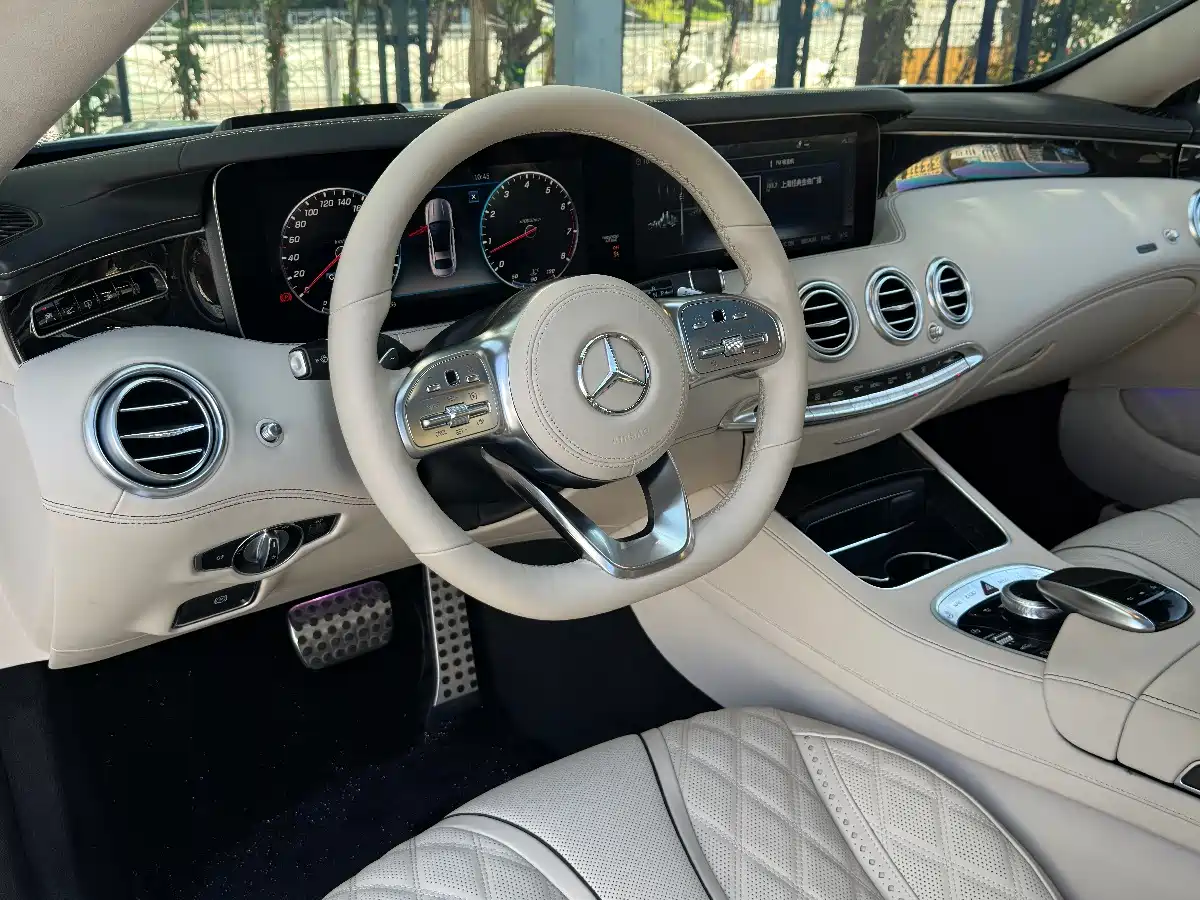 Фото 9 - Mercedes-Benz S-Class